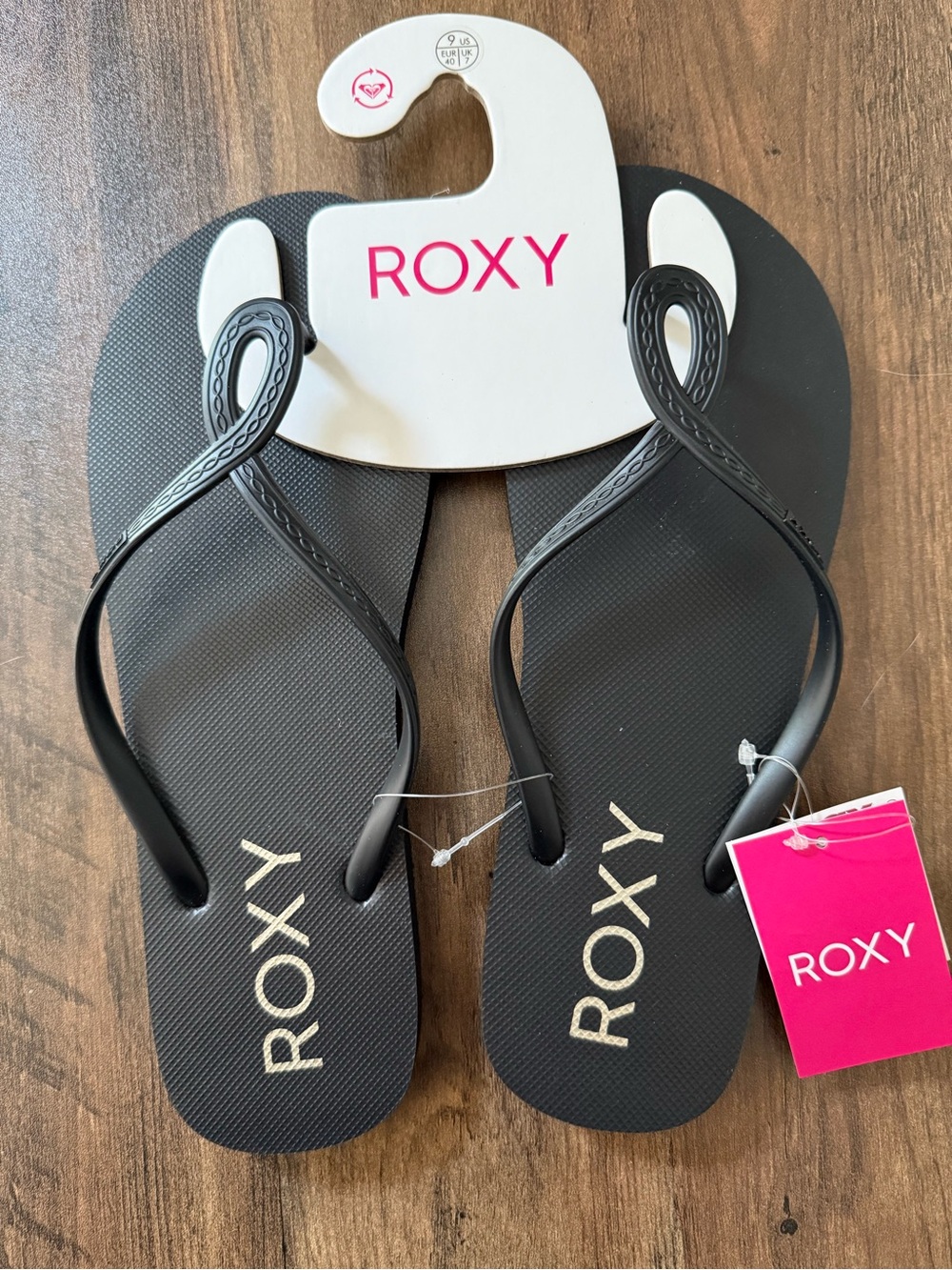 Roxy Beach House Flip Flop Sandals NWT Size 9 Black Noir